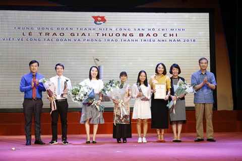 Phát động giải báo chí viết về công tác Đoàn năm 2019 - Ảnh 1. Phát động giải báo chí viết về công tác Đoàn năm 2019 - Ảnh 1.
