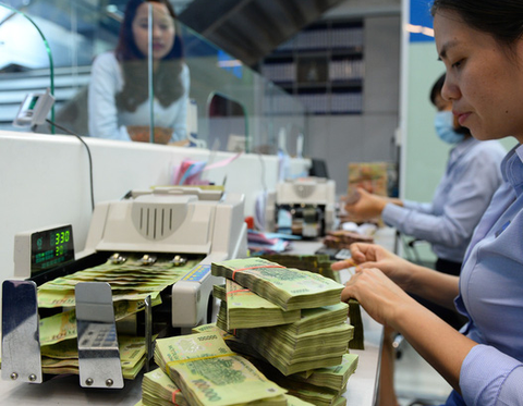 Bán dầu thô được 23.700 tỉ, trả lãi vay hơn gấp đôi - Ảnh 1. Bán dầu thô được 23.700 tỉ, trả lãi vay hơn gấp đôi - Ảnh 1.