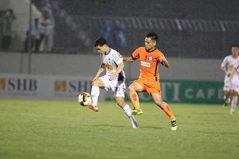 Tiền đạo U23 Đức Chinh khiến Hoàng Anh Gia Lai thua 3 trận liền - Ảnh 1. Tiền đạo U23 Đức Chinh khiến Hoàng Anh Gia Lai thua 3 trận liền - Ảnh 1.