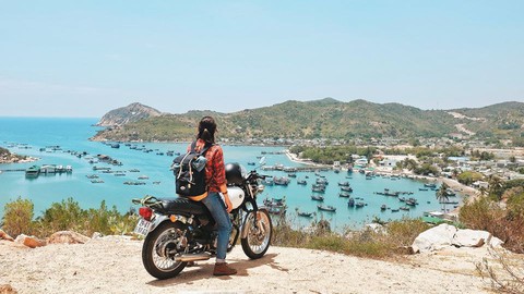 Nữ phượt thủ xuyên Việt độc hành bằng xe máy - Ảnh 14. Nữ phượt thủ xuyên Việt độc hành bằng xe máy - Ảnh 14.
