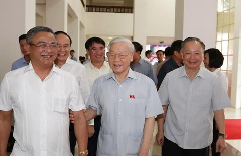 Tiếp xúc cử tri, Tổng bí thư phát biểu về các vụ biểu tình, gây rối - Ảnh 2. Tiếp xúc cử tri, Tổng bí thư phát biểu về các vụ biểu tình, gây rối - Ảnh 2.