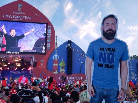 Cổ động viên Mexico được bạn ‘giải cứu’ sau khi vợ cấm đi World Cup - Ảnh 1. Cổ động viên Mexico được bạn ‘giải cứu’ sau khi vợ cấm đi World Cup - Ảnh 1.