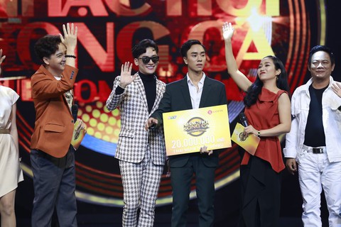 Ali Hoàng Dương giành nhất tuần 10 Nhạc hội song ca với Đường cong - Ảnh 1. Ali Hoàng Dương giành nhất tuần 10 Nhạc hội song ca với Đường cong - Ảnh 1.