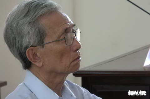 Ông Nguyễn Khắc Thủy đến nhà tạm giữ tự nguyện thi hành án - Ảnh 2. Ông Nguyễn Khắc Thủy đến nhà tạm giữ tự nguyện thi hành án - Ảnh 2.