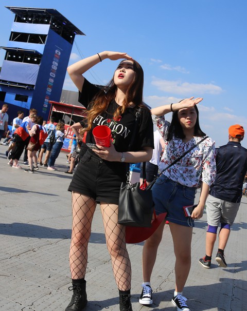 World Cup 2018 xao xuyến vì những bóng hồng châu Á - Ảnh 8. World Cup 2018 xao xuyến vì những bóng hồng châu Á - Ảnh 8.