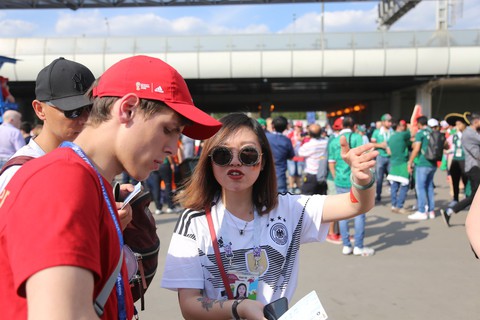 World Cup 2018 xao xuyến vì những bóng hồng châu Á - Ảnh 11. World Cup 2018 xao xuyến vì những bóng hồng châu Á - Ảnh 11.