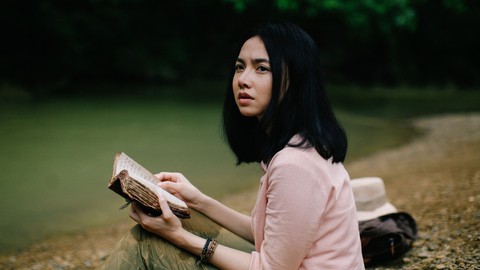 Jun Vũ hát ả đào, Đinh Ngọc Diệp hoang mang với teaser Người bất tử - Ảnh 3. Jun Vũ hát ả đào, Đinh Ngọc Diệp hoang mang với teaser Người bất tử - Ảnh 3.