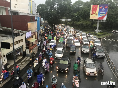 Sài Gòn giờ mưa lớn không ngập mới lạ - Ảnh 5. Sài Gòn giờ mưa lớn không ngập mới lạ - Ảnh 5.