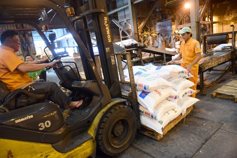 Thuế đang làm giảm động lực sản xuất, tiêu dùng: Doanh nghiệp thất thế, Nhà nước thất thu - Ảnh 1. Thuế đang làm giảm động lực sản xuất, tiêu dùng: Doanh nghiệp thất thế, Nhà nước thất thu - Ảnh 1.