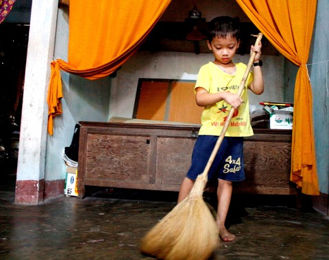 Em không được đi học vì nhà quá nghèo - Ảnh 5. Em không được đi học vì nhà quá nghèo - Ảnh 5.