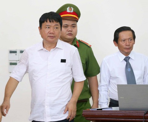 Không đủ cơ sở xem xét trách nhiệm hình sự bộ trưởng Nguyễn Văn Thể trong vụ Út trọc - Ảnh 2. Không đủ cơ sở xem xét trách nhiệm hình sự bộ trưởng Nguyễn Văn Thể trong vụ Út trọc - Ảnh 2.