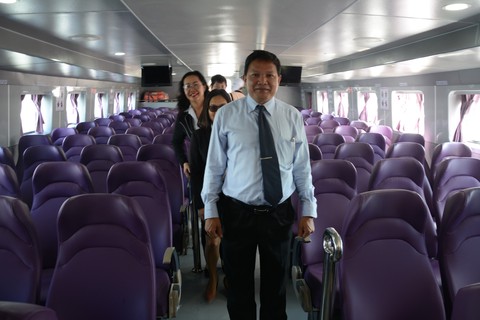 Thêm chuyến tàu khách đến đảo Phú Quý - Ảnh 2. Thêm chuyến tàu khách đến đảo Phú Quý - Ảnh 2.