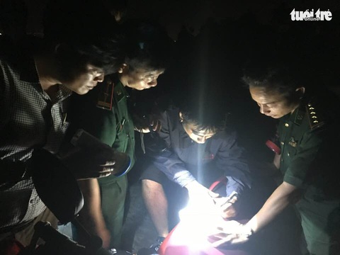 Du khách Philippines bị lạc khi đi bộ mạo hiểm băng rừng Sơn Trà - Ảnh 1. Du khách Philippines bị lạc khi đi bộ mạo hiểm băng rừng Sơn Trà - Ảnh 1.