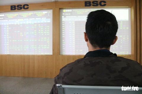 Chứng khoán vui trở lại sau hai ngày bốc hơi 9,6 tỉ USD - Ảnh 1. Chứng khoán vui trở lại sau hai ngày bốc hơi 9,6 tỉ USD - Ảnh 1.