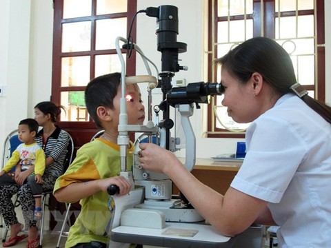 Cảnh báo các bệnh viêm kết mạc mắt gia tăng trong mùa hè - Ảnh 1. Cảnh báo các bệnh viêm kết mạc mắt gia tăng trong mùa hè - Ảnh 1.