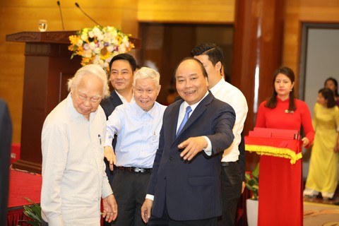 Đội ngũ nhà báo phải tiếp tục đổi mới, sáng tạo - Ảnh 1. Đội ngũ nhà báo phải tiếp tục đổi mới, sáng tạo - Ảnh 1.