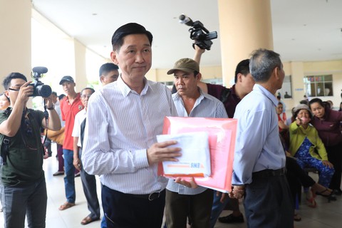 Bí thư Nguyễn Thiện Nhân: Thành phố không gạt bà con Thủ Thiêm - Ảnh 18. Bí thư Nguyễn Thiện Nhân: Thành phố không gạt bà con Thủ Thiêm - Ảnh 18.