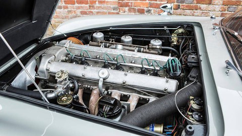Đấu giá chiếc Aston Martin DB5 trong phim Điệp viên 007 - Ảnh 4. Đấu giá chiếc Aston Martin DB5 trong phim Điệp viên 007 - Ảnh 4.