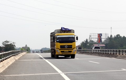 Một tháng xử lý hơn 1.300 xe vi phạm qua dữ liệu hộp đen - Ảnh 1. Một tháng xử lý hơn 1.300 xe vi phạm qua dữ liệu hộp đen - Ảnh 1.