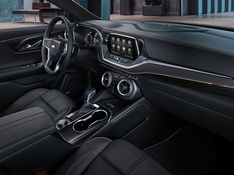 Chevrolet ra mắt mẫu xe nổi tiếng một thời Blazer với nhiều nét mới - Ảnh 6. Chevrolet ra mắt mẫu xe nổi tiếng một thời Blazer với nhiều nét mới - Ảnh 6.