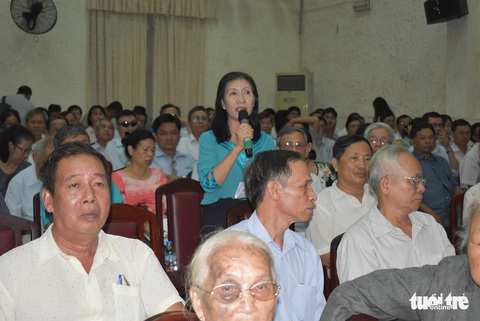 Cử tri bàn luận sôi nổi, đặt nhiều câu hỏi về đặc khu kinh tế - Ảnh 4. Cử tri bàn luận sôi nổi, đặt nhiều câu hỏi về đặc khu kinh tế - Ảnh 4.