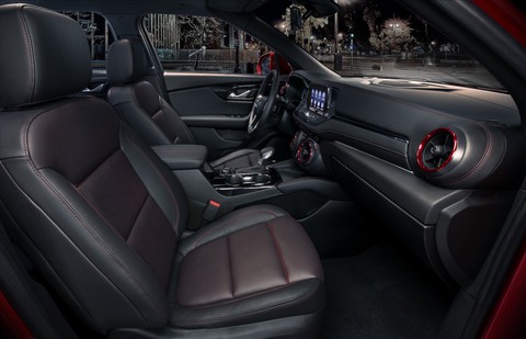 Chevrolet ra mắt mẫu xe nổi tiếng một thời Blazer với nhiều nét mới - Ảnh 5. Chevrolet ra mắt mẫu xe nổi tiếng một thời Blazer với nhiều nét mới - Ảnh 5.