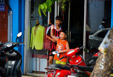 Thần tình yêu đi xế ngầu vòng quanh Sài Thành - Ảnh 6. Thần tình yêu đi xế ngầu vòng quanh Sài Thành - Ảnh 6.