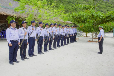 Công ty Yến sào Khánh Hòa: Phát triển sản xuất kinh doanh gắn với bảo vệ chủ quyền biển, đảo - Ảnh 2. Công ty Yến sào Khánh Hòa: Phát triển sản xuất kinh doanh gắn với bảo vệ chủ quyền biển, đảo - Ảnh 2.