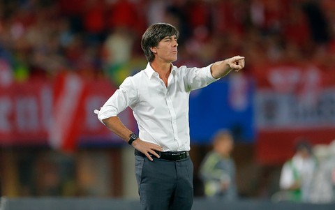 Joachim Low được khuyên chỉnh đốn tác phong - Ảnh 8. Joachim Low được khuyên chỉnh đốn tác phong - Ảnh 8.