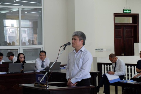 Ông Đinh La Thăng đề nghị trả lời cổ tức OceanBank thật hay ảo - Ảnh 2. Ông Đinh La Thăng đề nghị trả lời cổ tức OceanBank thật hay ảo - Ảnh 2.