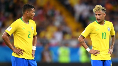 Ngôi sao Neymar lăng mạ đội trưởng Silva - Ảnh 1. Ngôi sao Neymar lăng mạ đội trưởng Silva - Ảnh 1.