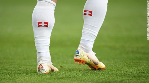 Mừng bàn thắng ẩn ý chính trị, Shaqiri và Xhaka bị FIFA điều tra - Ảnh 3. Mừng bàn thắng ẩn ý chính trị, Shaqiri và Xhaka bị FIFA điều tra - Ảnh 3.