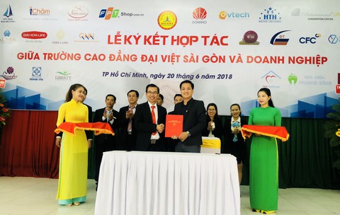 Trường CĐ Đại Việt Sài Gòn ký hợp đồng việc làm với SV ngay khi nhập học - Ảnh 1. Trường CĐ Đại Việt Sài Gòn ký hợp đồng việc làm với SV ngay khi nhập học - Ảnh 1.