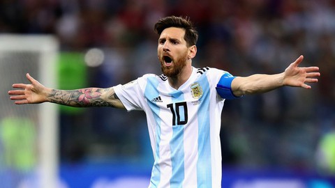 Ở tuổi 31, Messi sợ nhất Maradona, Ronaldo hay... Sâm Bổ Lượng? - Ảnh 5. Ở tuổi 31, Messi sợ nhất Maradona, Ronaldo hay... Sâm Bổ Lượng? - Ảnh 5.