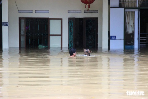 Hà Giang bị mưa lũ chia cắt, 2 người thiệt mạng - Ảnh 4. Hà Giang bị mưa lũ chia cắt, 2 người thiệt mạng - Ảnh 4.