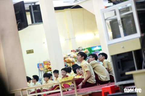 Dốc toàn lực trước ngày thi - Ảnh 14. Dốc toàn lực trước ngày thi - Ảnh 14.