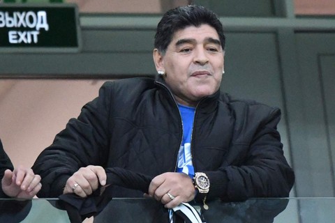 Maradona sốt ruột, muốn truyền lửa cho Messi và đàn em - Ảnh 1. Maradona sốt ruột, muốn truyền lửa cho Messi và đàn em - Ảnh 1.