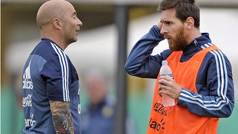 Ở tuổi 31, Messi sợ nhất Maradona, Ronaldo hay... Sâm Bổ Lượng? - Ảnh 2. Ở tuổi 31, Messi sợ nhất Maradona, Ronaldo hay... Sâm Bổ Lượng? - Ảnh 2.