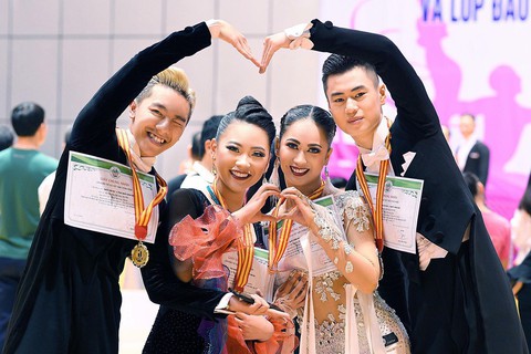 25-6: Kiện tướng dancesport bình luận World Cup được khen thông minh - Ảnh 3. 25-6: Kiện tướng dancesport bình luận World Cup được khen thông minh - Ảnh 3.