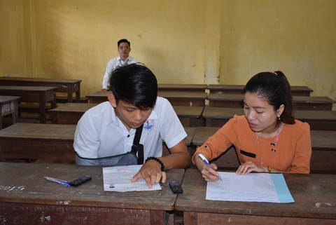 Phòng thi đặc biệt: 1 thí sinh, 3 cán bộ coi thi - Ảnh 1. Phòng thi đặc biệt: 1 thí sinh, 3 cán bộ coi thi - Ảnh 1.