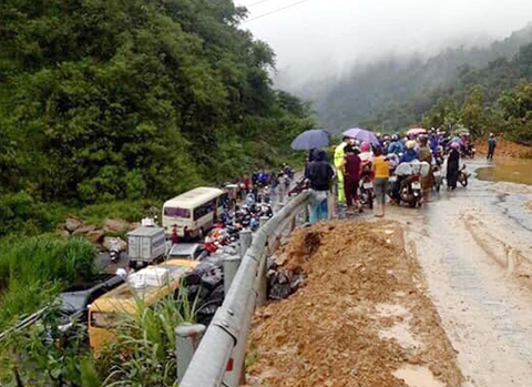 Hà Giang 3 người chết vì mưa lũ, thiệt hại nhiều tỉ đồng - Ảnh 1. Hà Giang 3 người chết vì mưa lũ, thiệt hại nhiều tỉ đồng - Ảnh 1.