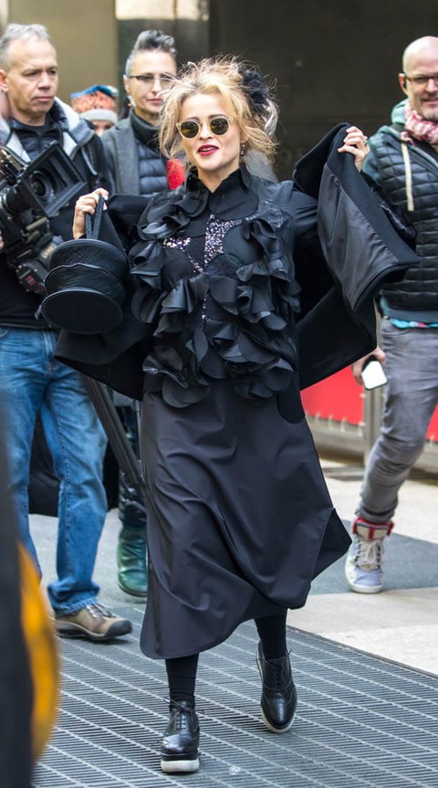 Ocean’s 8: Một khi phụ nữ đoàn kết, thế giới hãy coi chừng! - Ảnh 9. Ocean’s 8: Một khi phụ nữ đoàn kết, thế giới hãy coi chừng! - Ảnh 9.