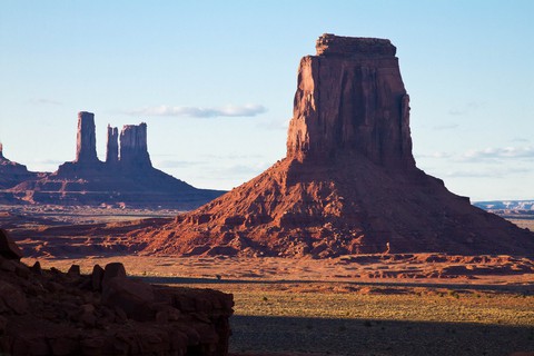 Monument Valley nổi tiếng trong các phim cao bồi viễn Tây - Ảnh 1. Monument Valley nổi tiếng trong các phim cao bồi viễn Tây - Ảnh 1.