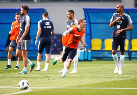 World Cup 26-6: Kèo dưới có thể gây bão, Argentina bị loại? - Ảnh 1. World Cup 26-6: Kèo dưới có thể gây bão, Argentina bị loại? - Ảnh 1.