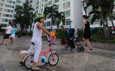 Chung cư: người cởi mở, kẻ lặng lẽ... áp dụng chung một quy tắc? - Ảnh 1. Chung cư: người cởi mở, kẻ lặng lẽ... áp dụng chung một quy tắc? - Ảnh 1.