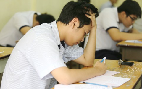 Ai xứng đáng được vào đề thi? - Ảnh 1. Ai xứng đáng được vào đề thi? - Ảnh 1.