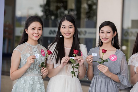 Hoa hậu Việt Nam 2018 bắt tay thực hiện dự án nhân ái - Ảnh 3. Hoa hậu Việt Nam 2018 bắt tay thực hiện dự án nhân ái - Ảnh 3.