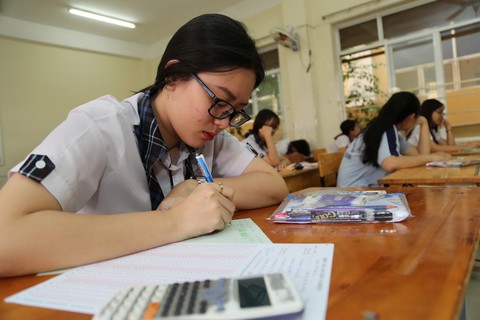 Bài giải môn hóa THPT quốc gia 2018 - Ảnh 1. Bài giải môn hóa THPT quốc gia 2018 - Ảnh 1.