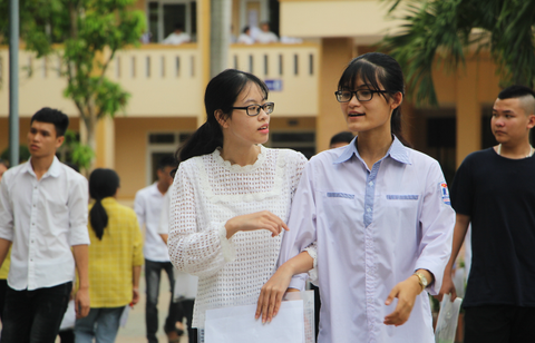 Thi THPT quốc gia, nhiều điểm 5-6 vẫn phù hợp - Ảnh 1. Thi THPT quốc gia, nhiều điểm 5-6 vẫn phù hợp - Ảnh 1.