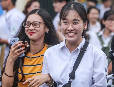 Tươi xinh những bông hồng mùa thi - Ảnh 8. Tươi xinh những bông hồng mùa thi - Ảnh 8.